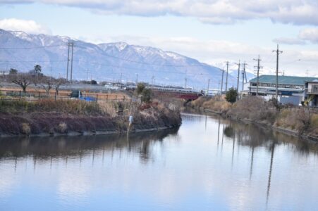 長良川排水機場前の沼
